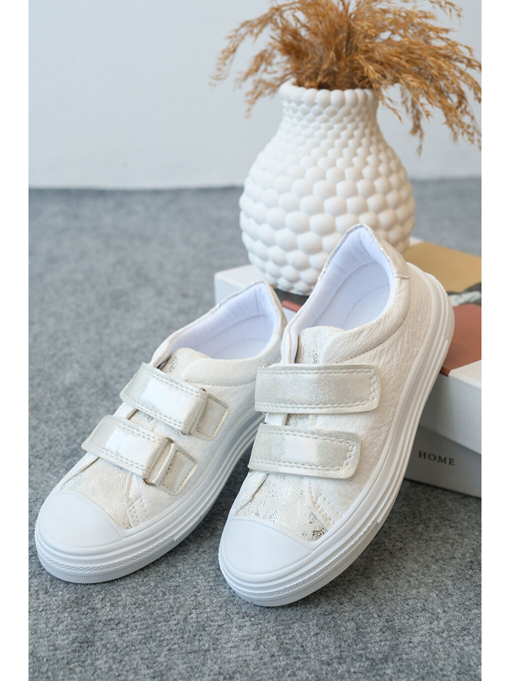 Beyaz Arzen Günlük Ortopedik Kız Çocuk Spor Ayakkabı-1