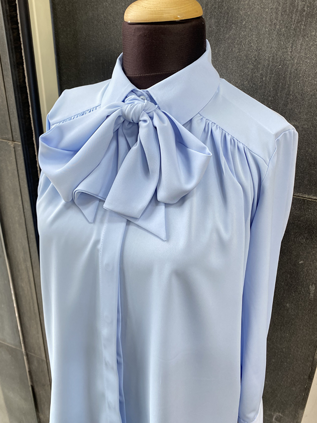 Mavi Pile Detaylı ParisFular Yaka Gömlek-4