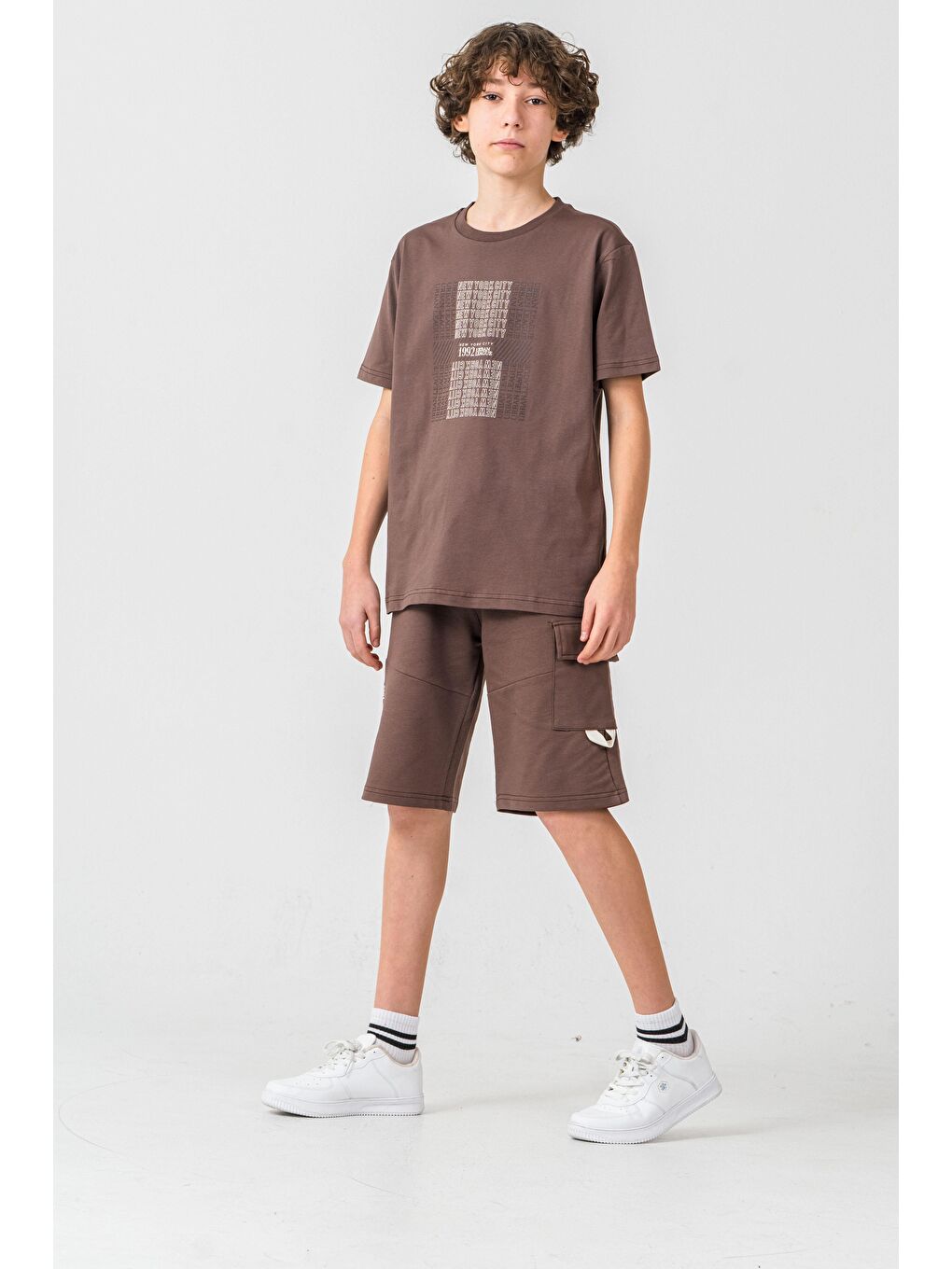 Kahverengi New York City Urban 1992 League Baskılı Kargo Cepli Erkek Çocuk Şort - Tişört Takımı-1