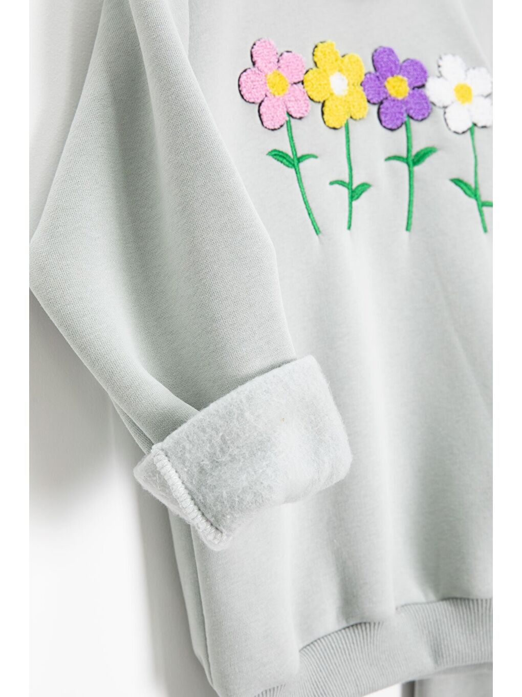 Gri Çiçek Nakışlı Şardonlu Kız Çocuk Eşofman Takımı 23364-3