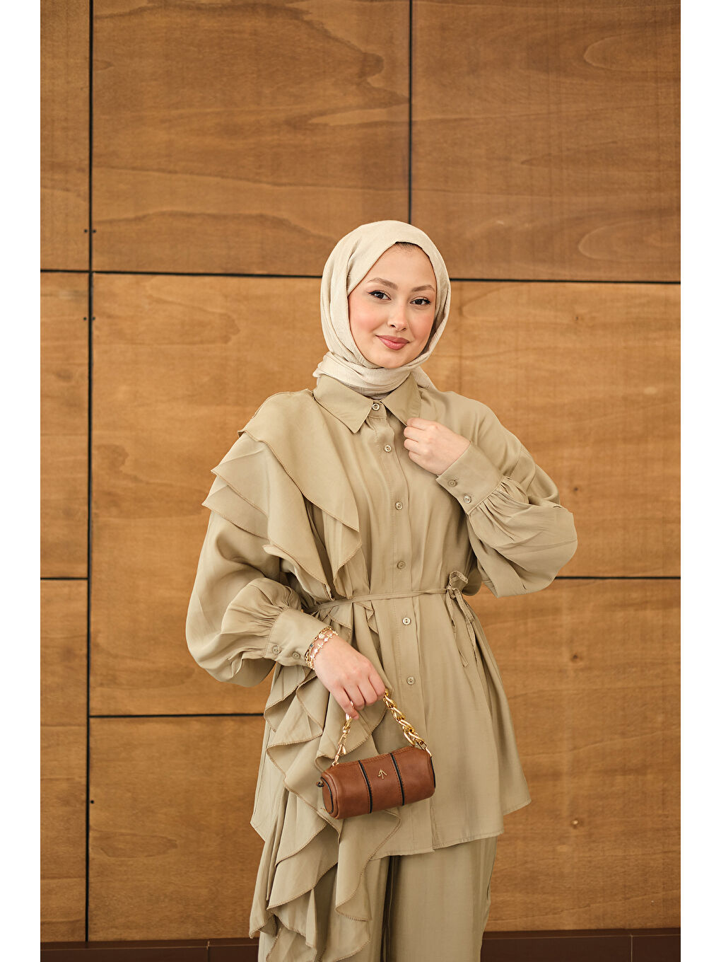 Ekru Kadın Dikiş Detay Volanlı Bel Bağlamalı Takım Krem-1