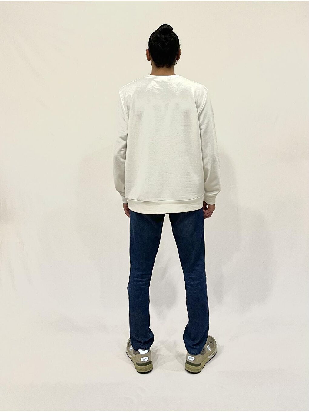 Ekru Erkek Bisiklet Yaka Regular Fit 3 İplik Kalın Tokyo Baskılı Sweatshirt SPR24SW30-3