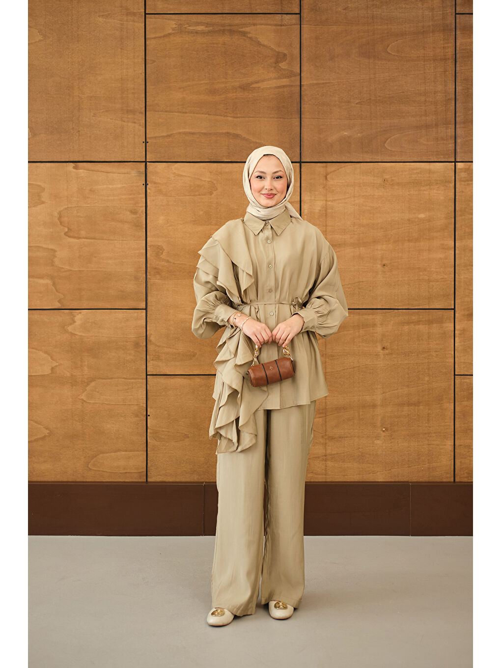 Ekru Kadın Dikiş Detay Volanlı Bel Bağlamalı Takım Krem-2