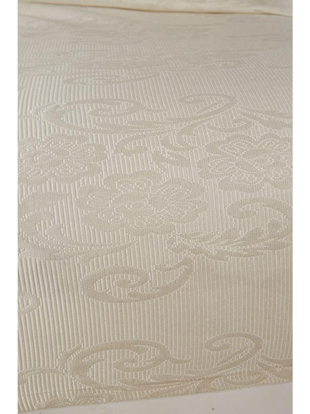 Ekru Lale Tek Kişilik 2 Parça Yatak Örtüsü Krem-1