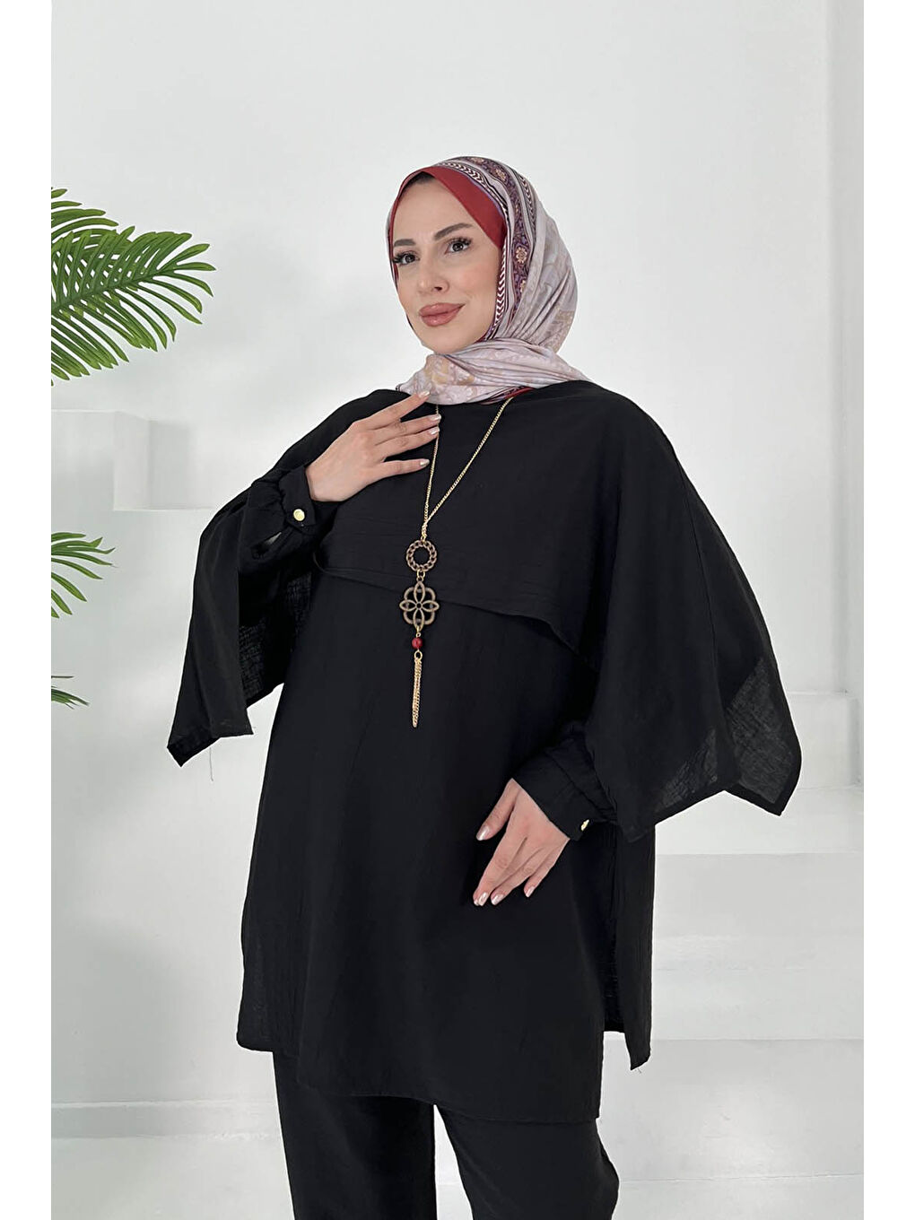 Pelerin Detaylı Takım Siyah - 27006-4