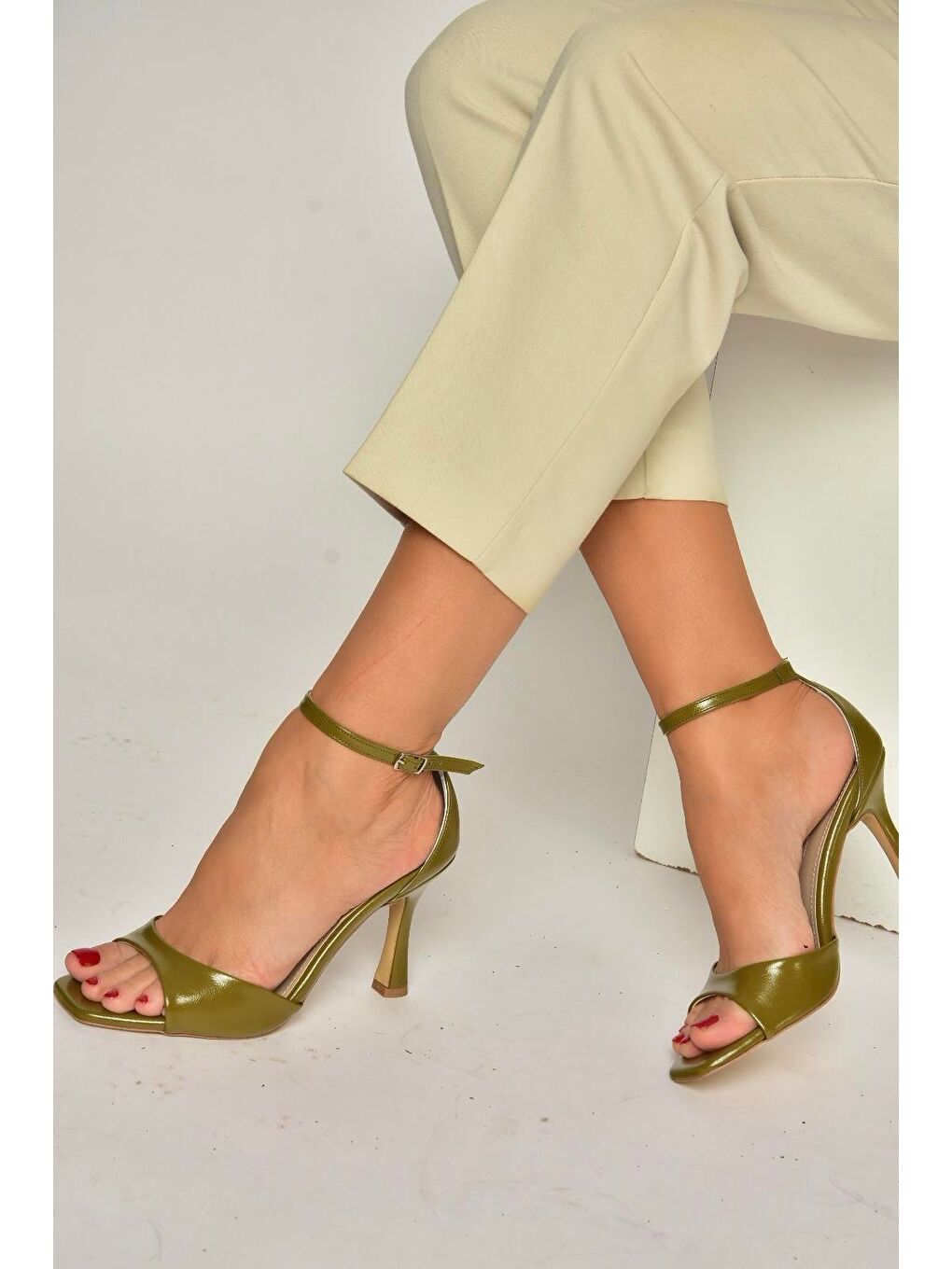 Yeşil Kadın Topuklu Ayakkabı Y569823309-3