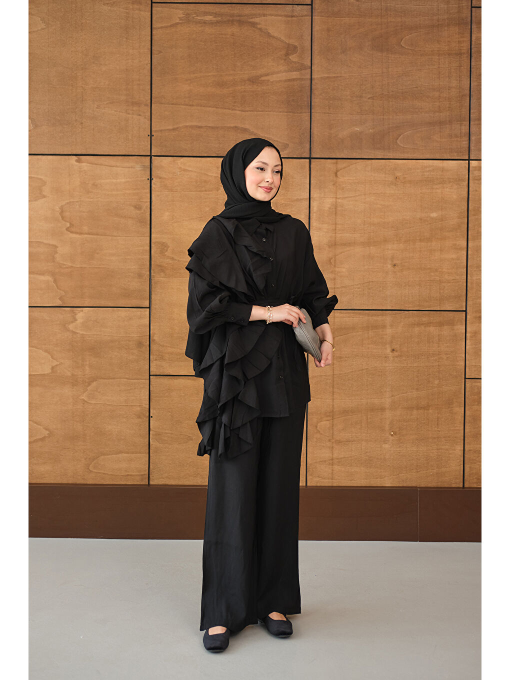 Kadın Dikiş Detay Volanlı Bel Bağlamalı Takım Siyah