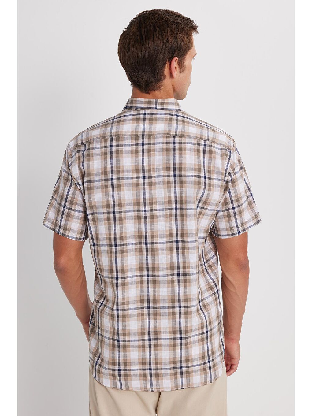 Karışık Erkek Regular Fit Klasik Kesim %100 Pamuk Keten Doku Cepli Kareli Kısa Kollu Düğmeli Yaka Gömlek-4