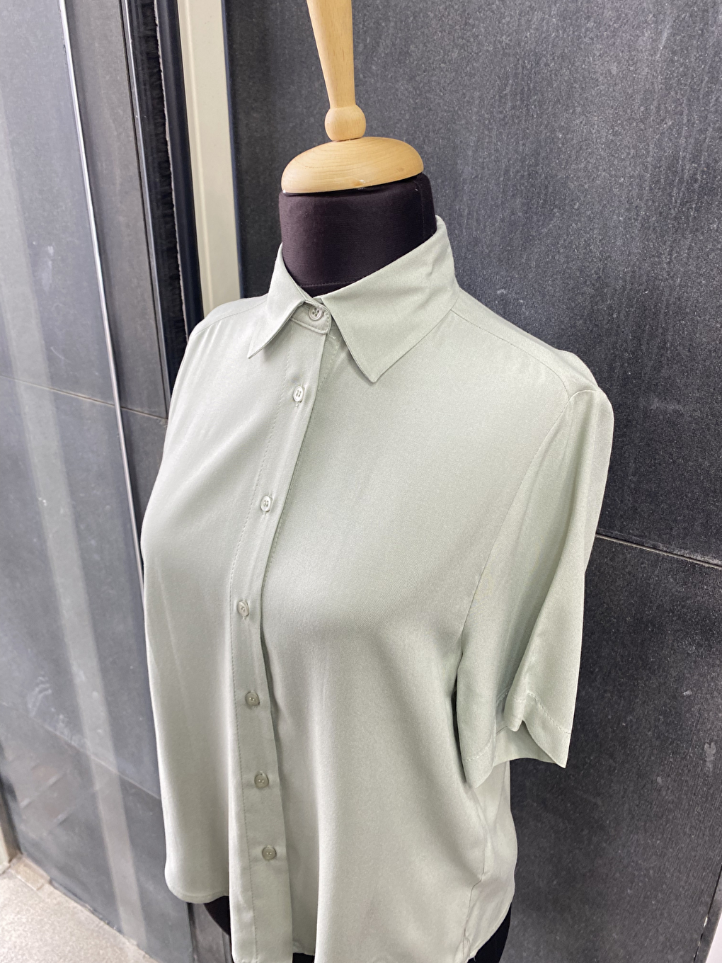 Yeşil Kısa Kollu Salaş Viskon Gömlek-4