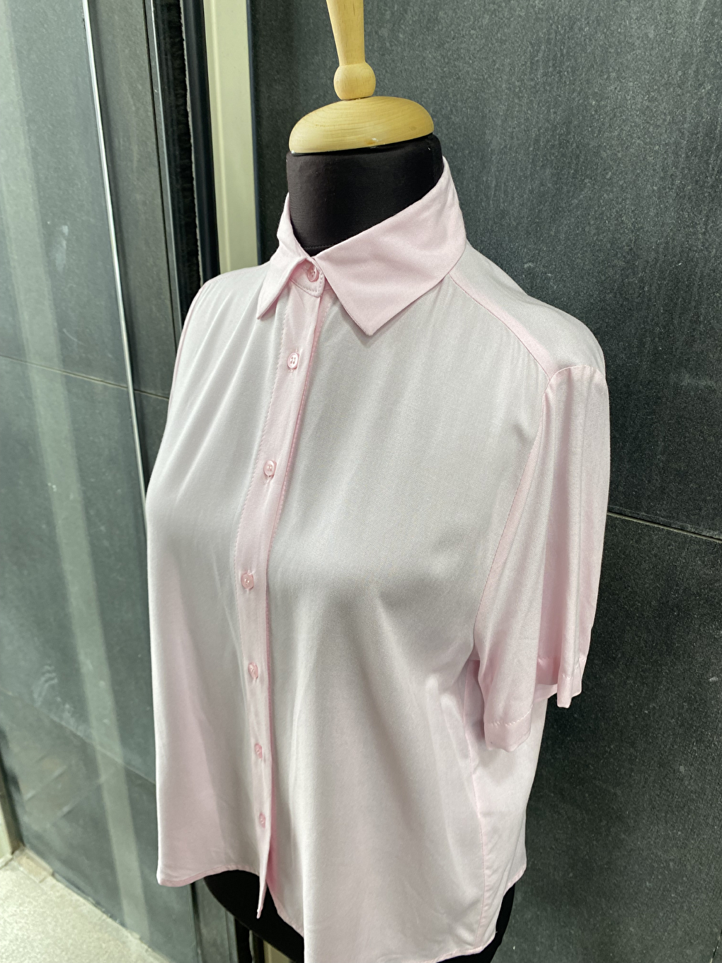 Pembe Kısa Kollu Salaş Viskon Gömlek-1