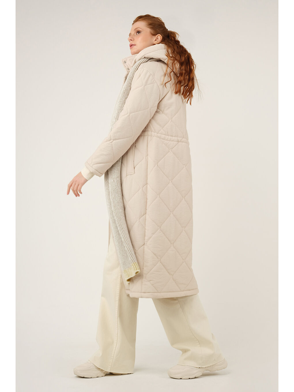 Beli Büzgülü Şişme Mont Ekru-2