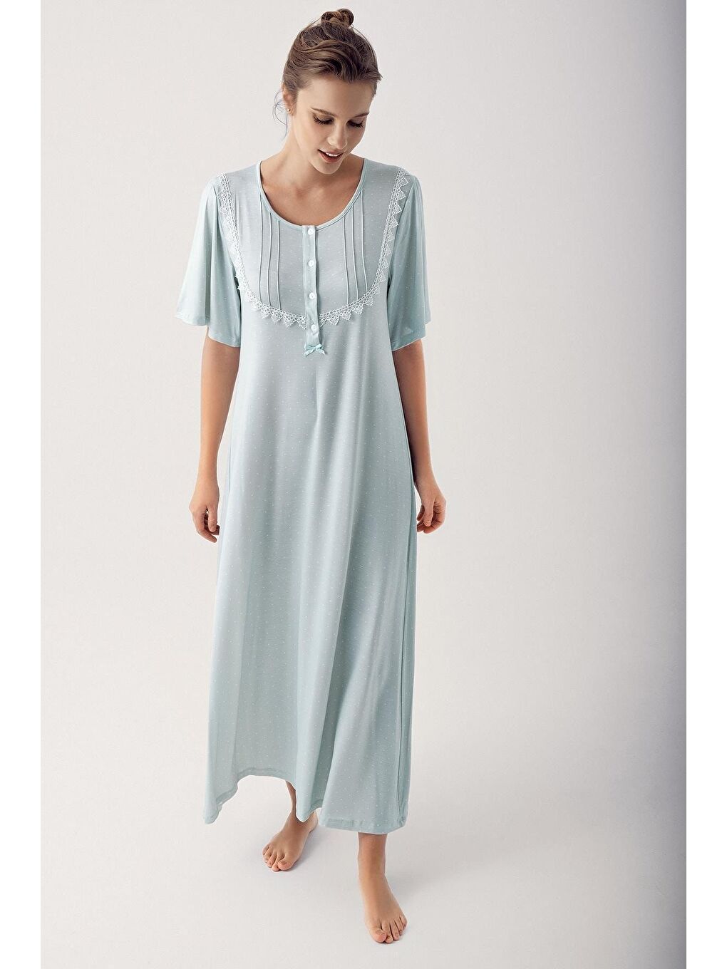 Yeşil Puantiyeli Düğmeli Kısa Kol Elastanlı Uzun Viskoz Gecelik 14118