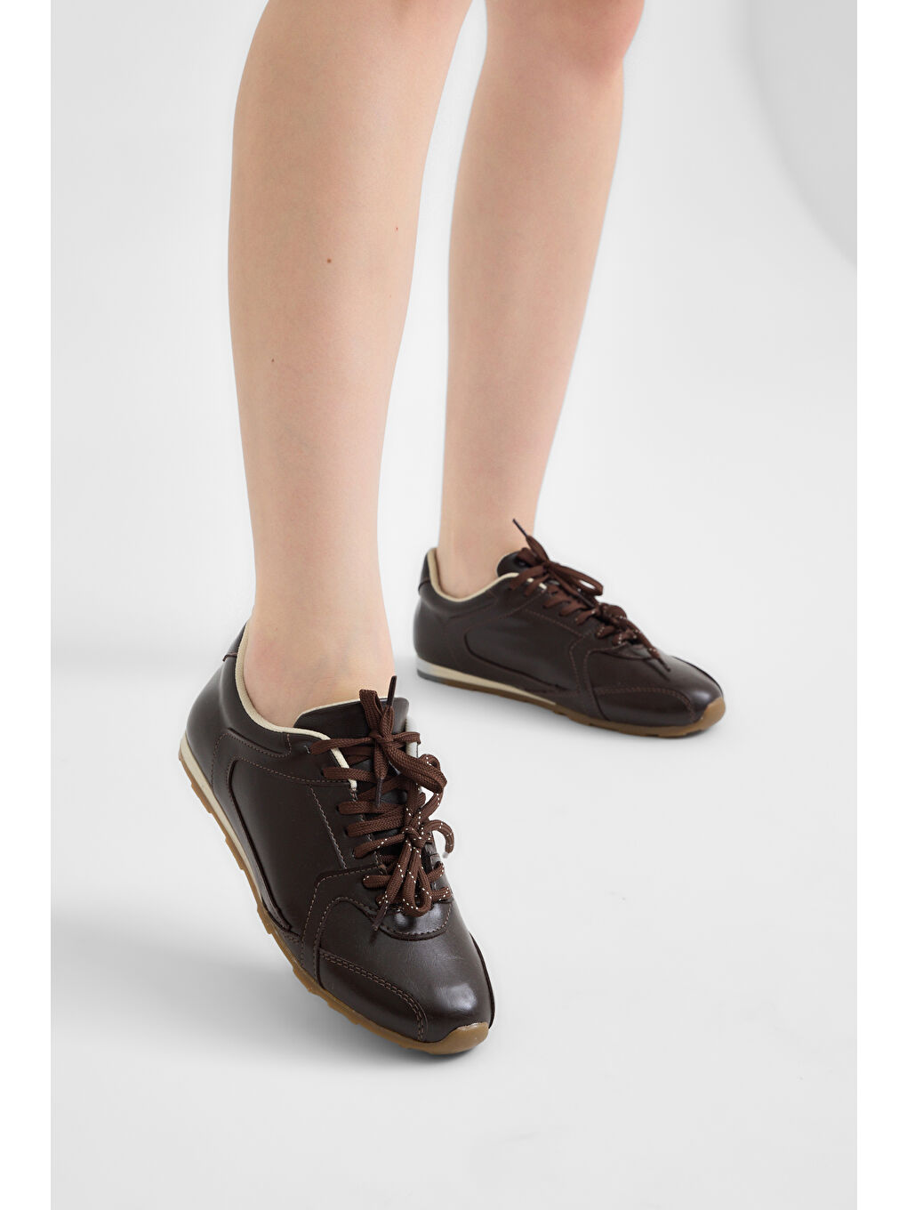 Kahverengi Kadın Kahve Cilt Kauçuk Taban Nefes Alabilen Bağcıklı Sneaker-1