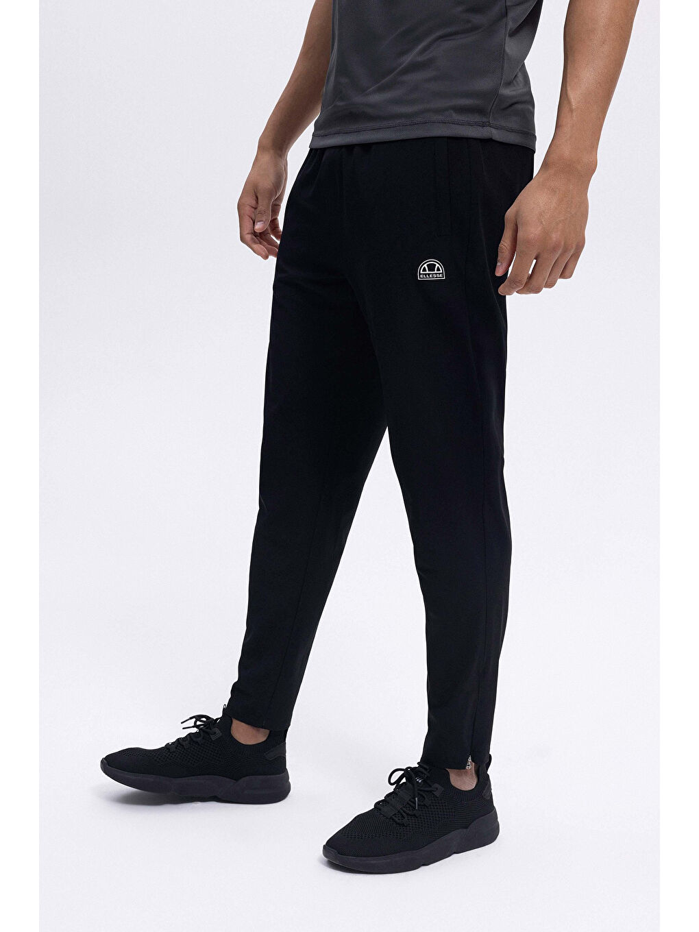 Siyah Regular Fit Normal Bel Fermuarlı Dar Paça Jogger Pantolon EM440-BK-1