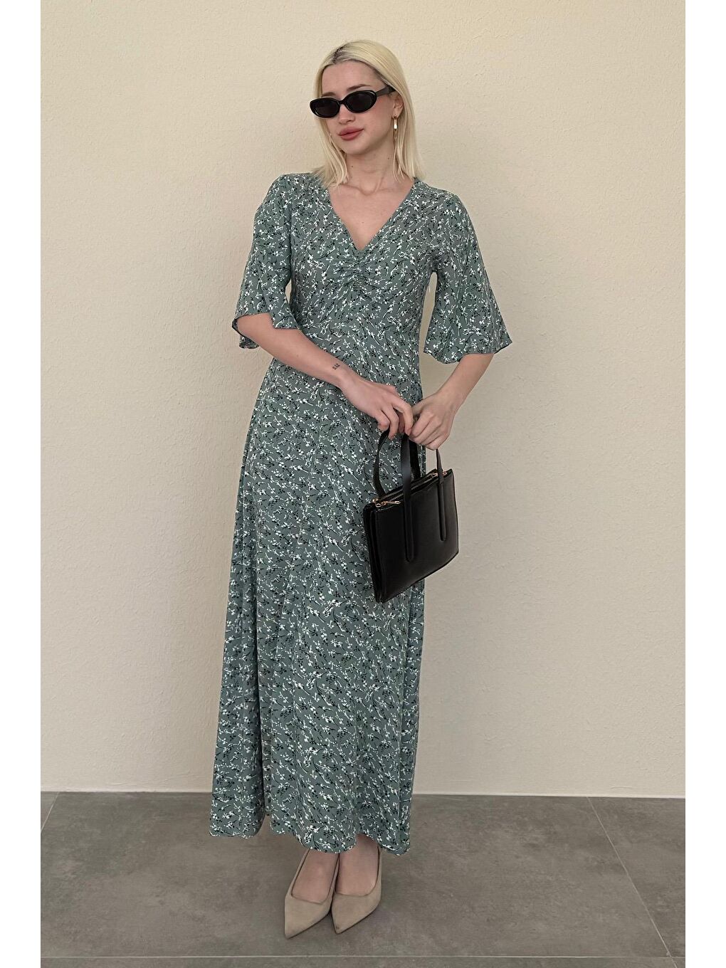 Mint Yeşili Çiçek Desenli Yarım Kollu Elbise Mg2390