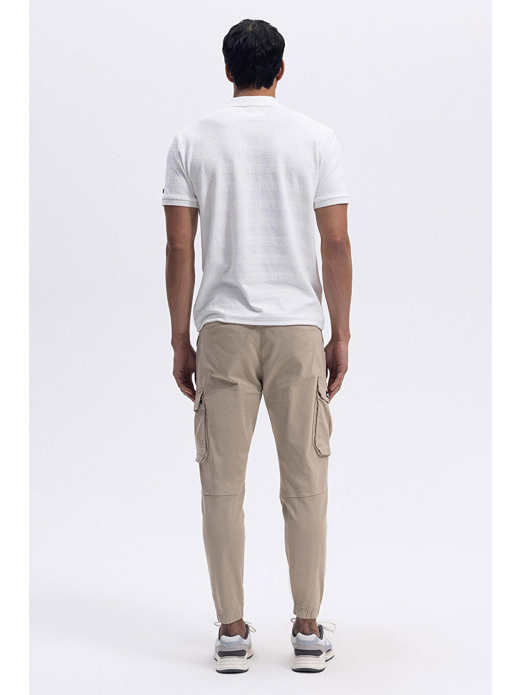 Beyaz Pamuk Karışımlı Regular Fit Yarım Fermuarlı Polo Yaka T Shirt EM493-OF-4