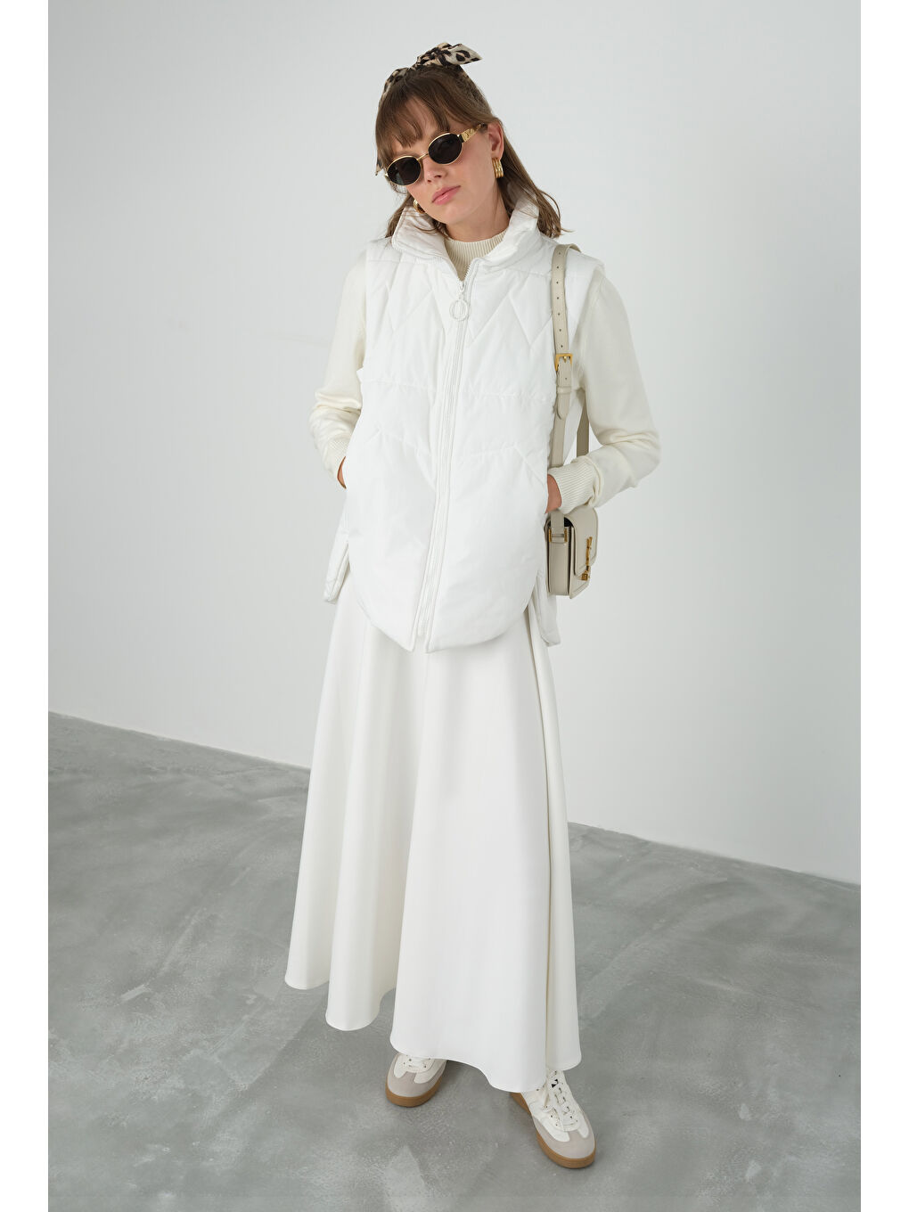 Kısa Şişme Yelek Beyaz