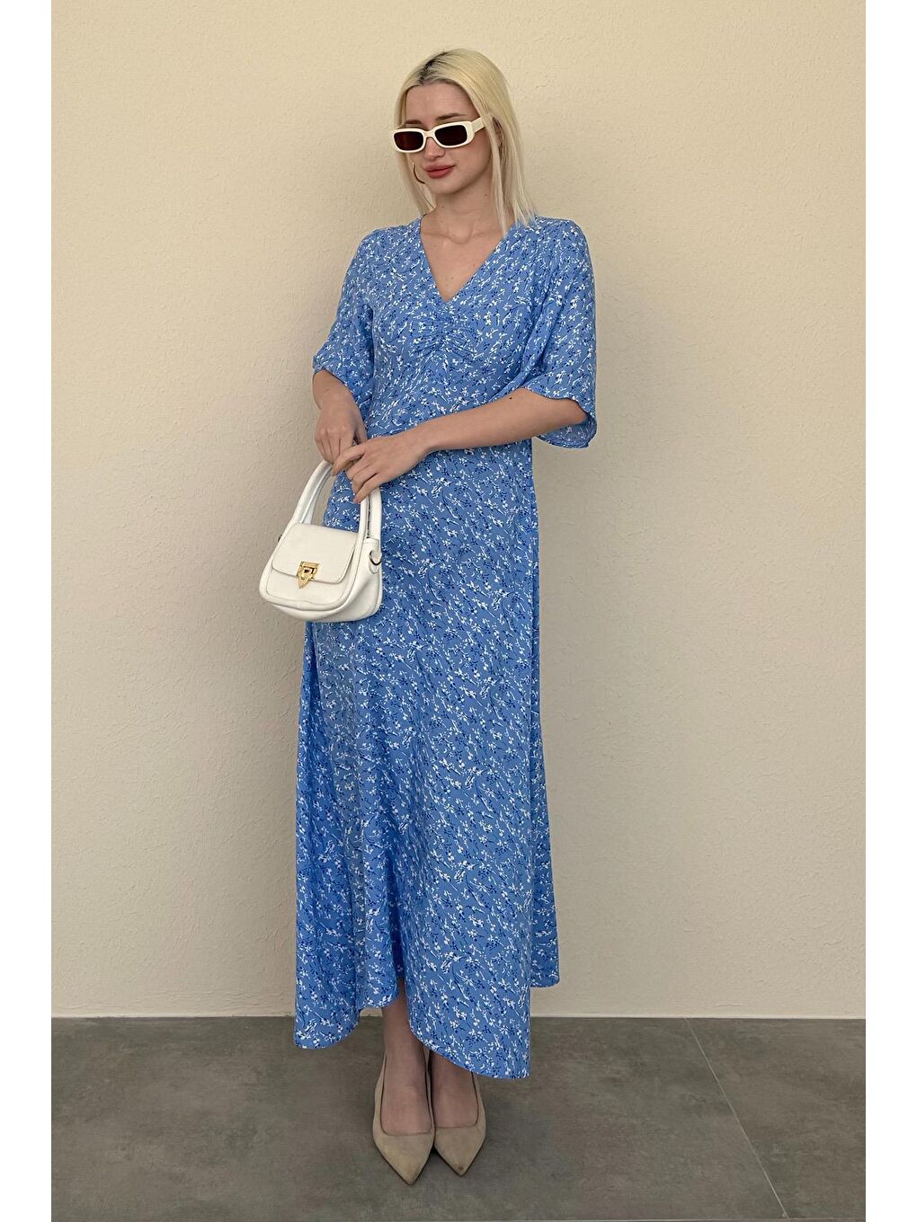 Mavi Çiçek Desenli Yarım Kollu Elbise Mg2390-2