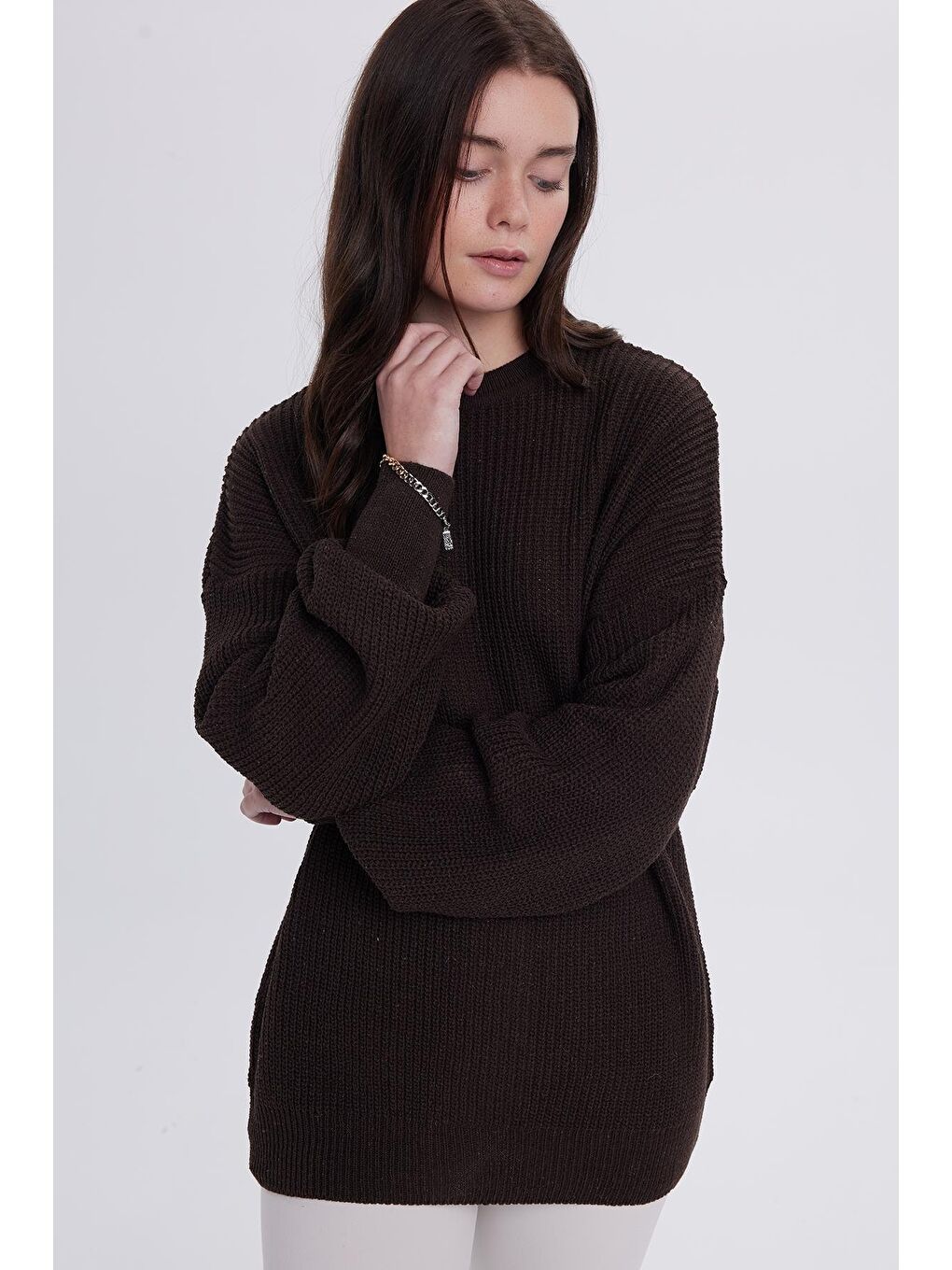 Kadın Oversize Geniş Kesim Örme Detaylı Bisiklet Yaka Kahverengi Kazak-5