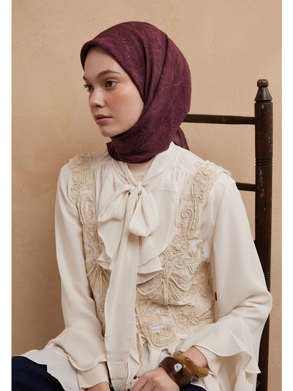 Mürdüm Reına Desen Pamuk İpek Eşarp Erik Çürüğü