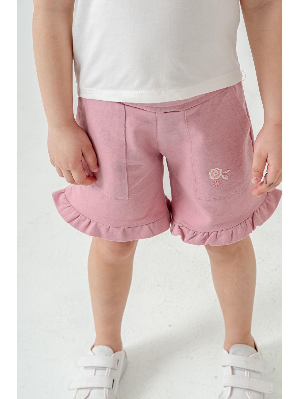 Pembe Çiçek Nakışlı Kız Çocuk Şort-2