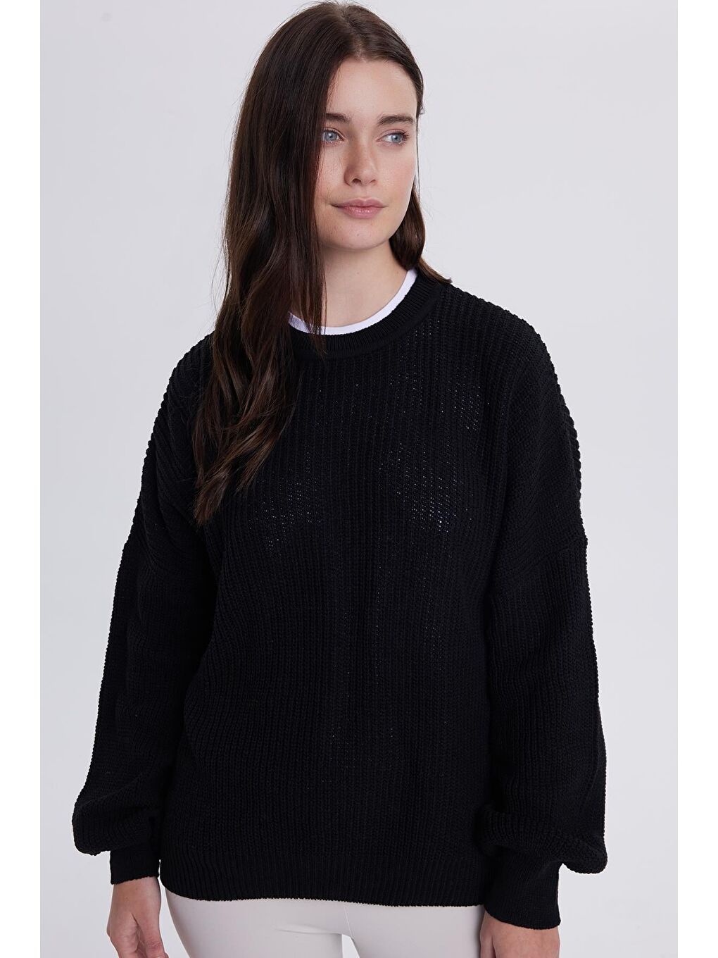 Kadın Oversize Geniş Kesim Örme Detaylı Bisiklet Yaka Siyah Kazak-1