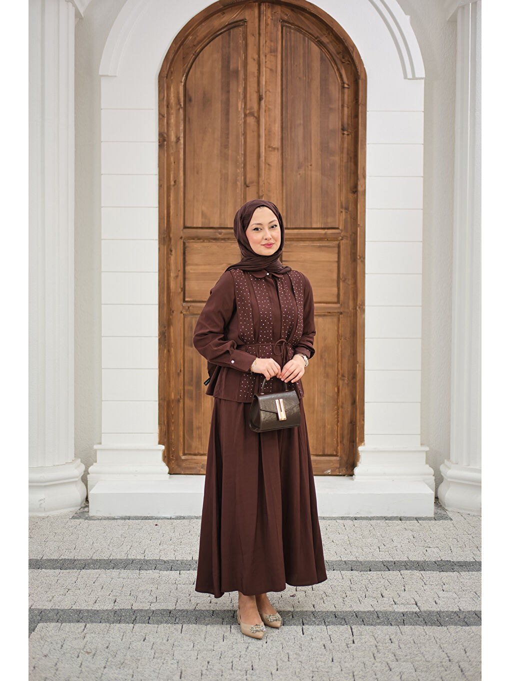 Kadın Önü Taş Detay Gizli Düğmeli Bel Bağlamalı Etekli Takım Kahverengi