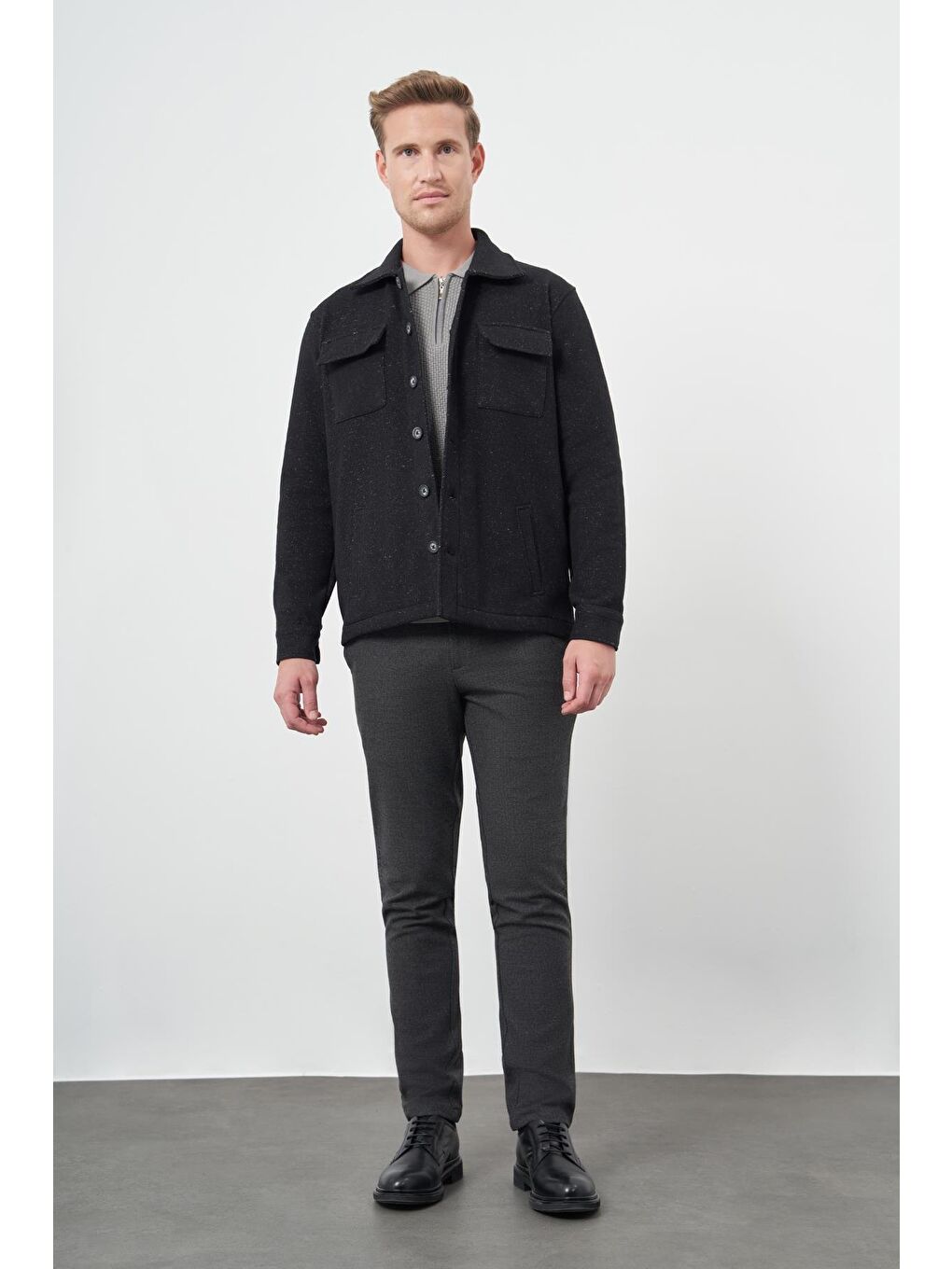 Siyah Örme Polo Yaka Jakarlı Desen Yırtmaçsız Astarsız Slim Fit Classic Mont 1007245160-1