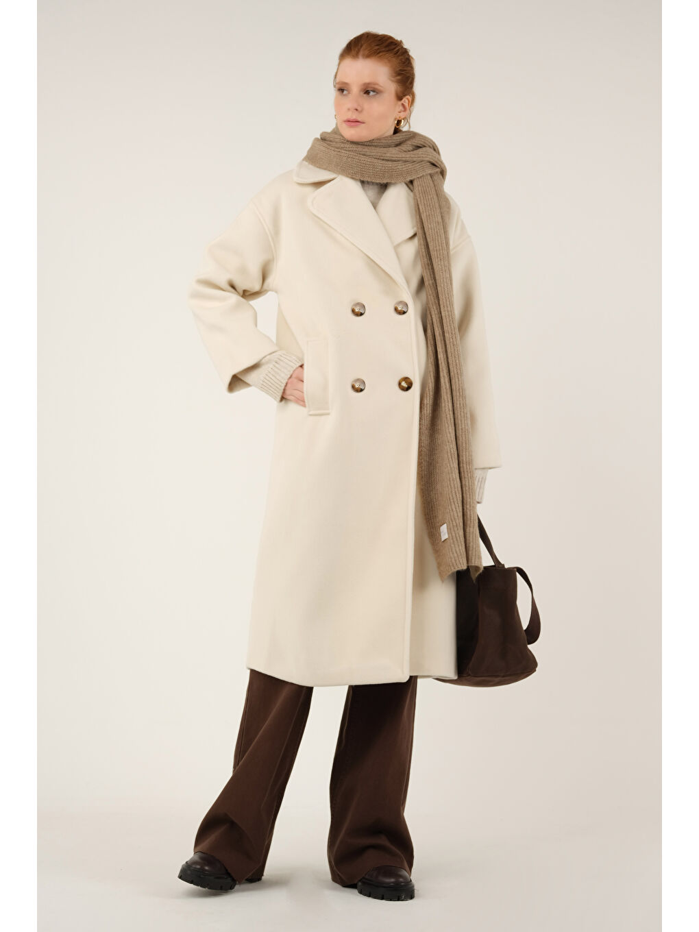 Kruvaze Düğmeli Kaşe Kaban Ekru