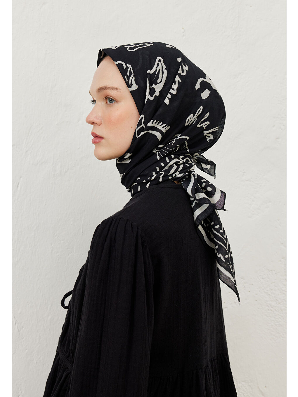 Summer Vibes Desen Pamuk Vual Eşarp Siyah-2