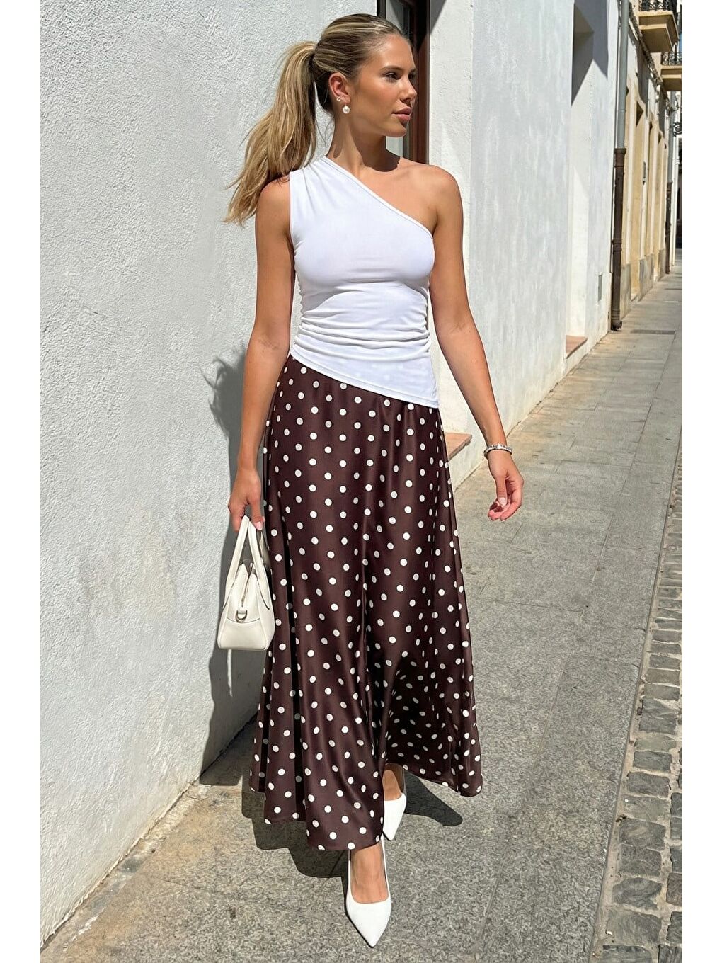 Kahverengi Puantiyeli Maxi Kadın Saten Etek Mg2725