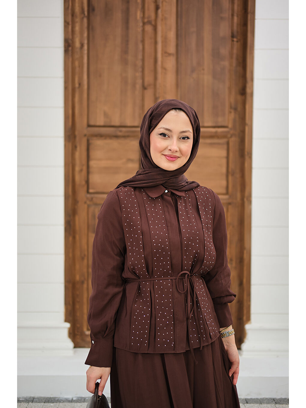 Kadın Önü Taş Detay Gizli Düğmeli Bel Bağlamalı Etekli Takım Kahverengi-2