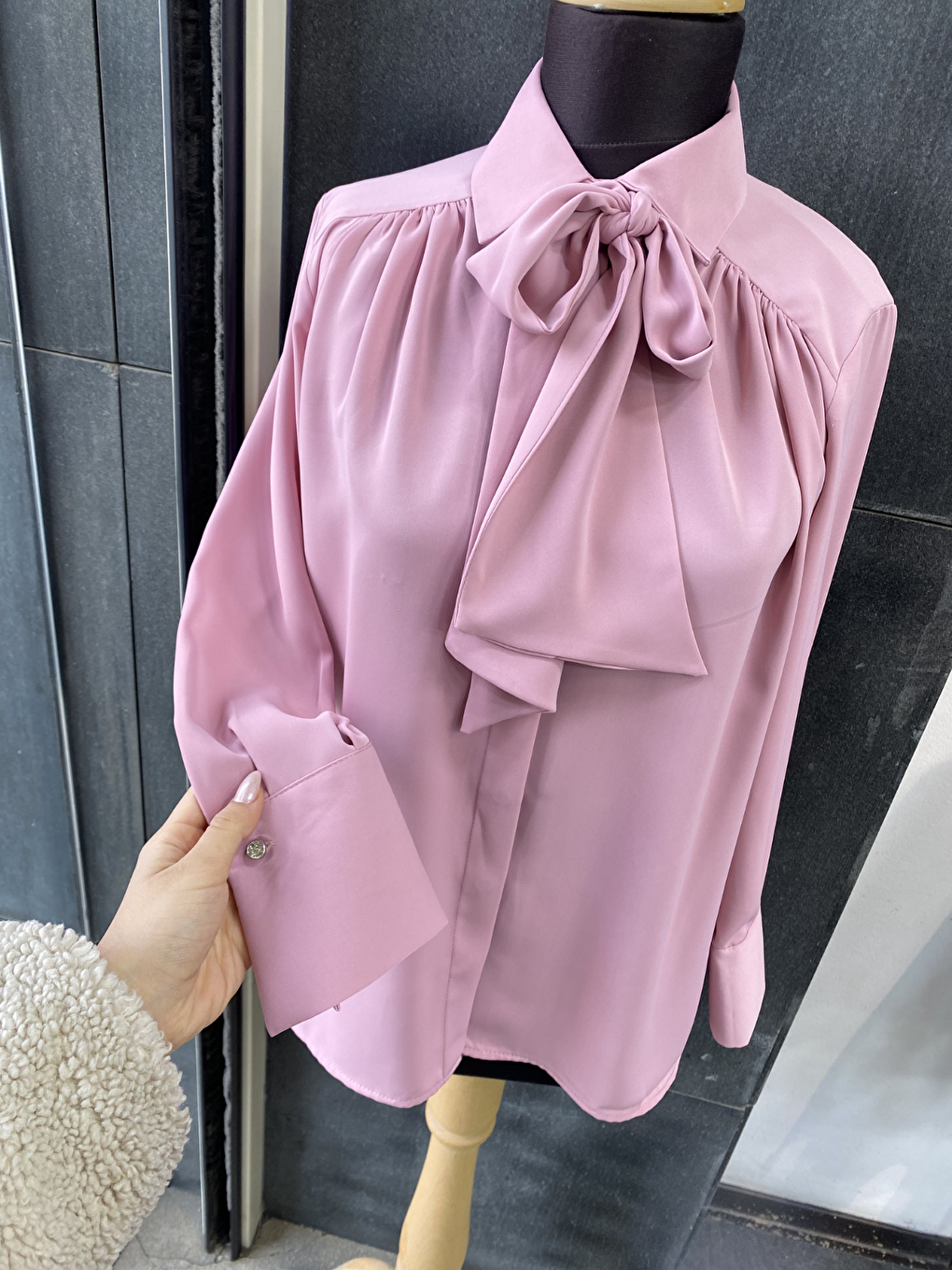 Pembe Pile Detaylı ParisFular Yaka Gömlek-1