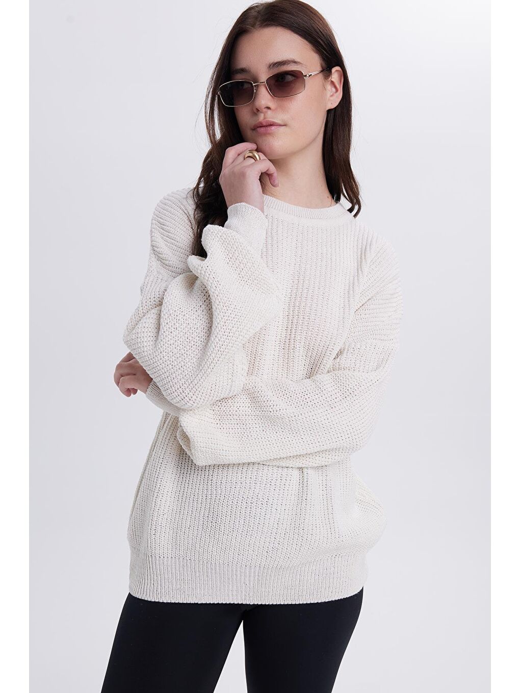 Kadın Oversize Geniş Kesim Örme Detaylı Bisiklet Yaka Ekru Kazak-4