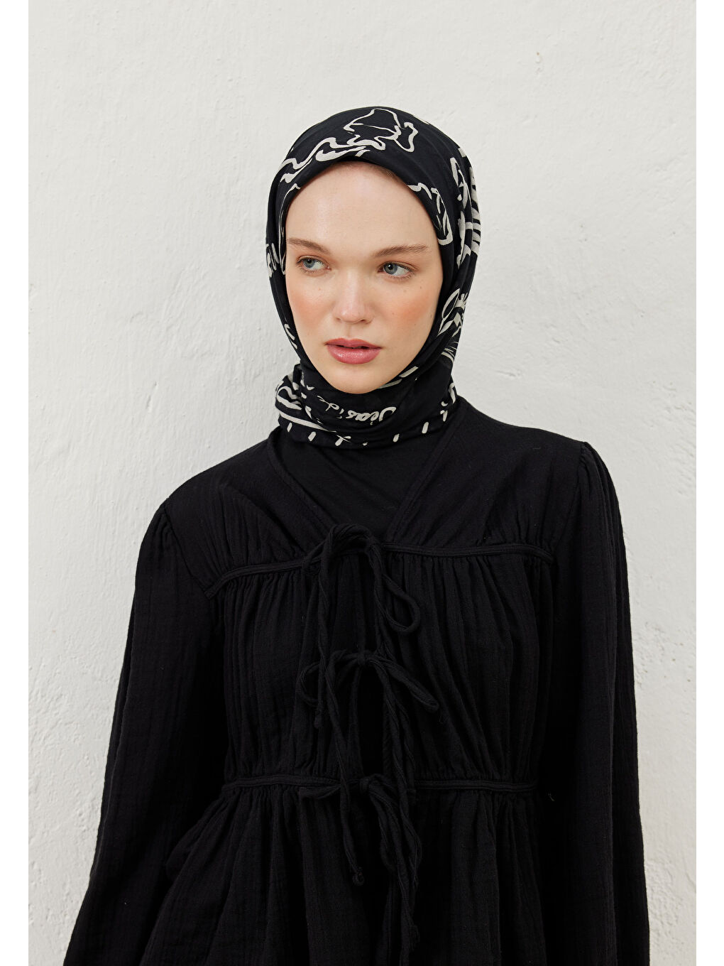 Summer Vibes Desen Pamuk Vual Eşarp Siyah-3