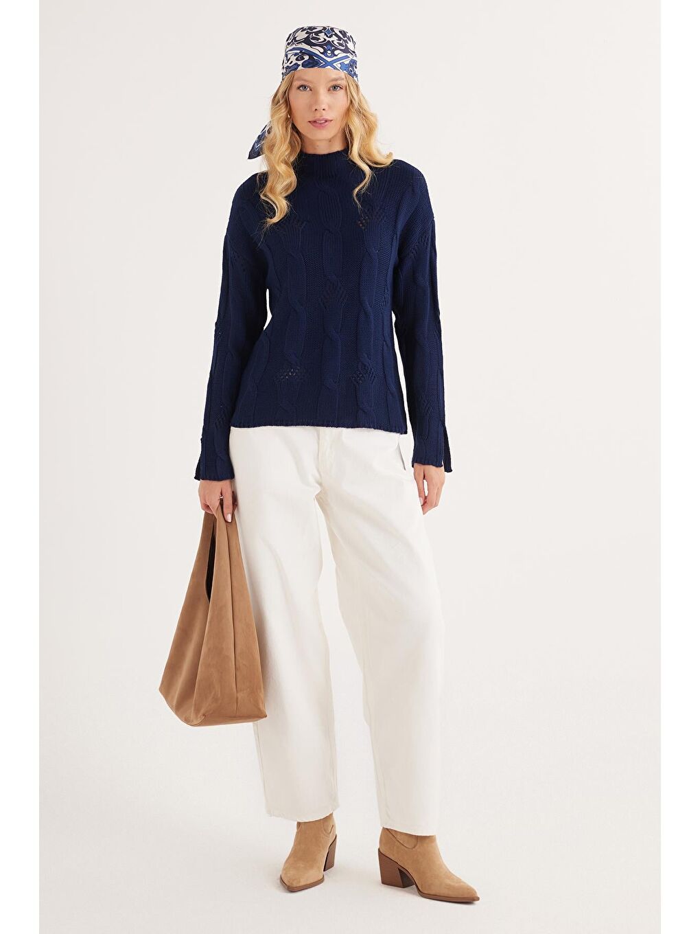 Kadın Regular Fit Klasik Kesim Yarım Balıkçı Yaka Örgü Desenli Lacivert Kazak-3