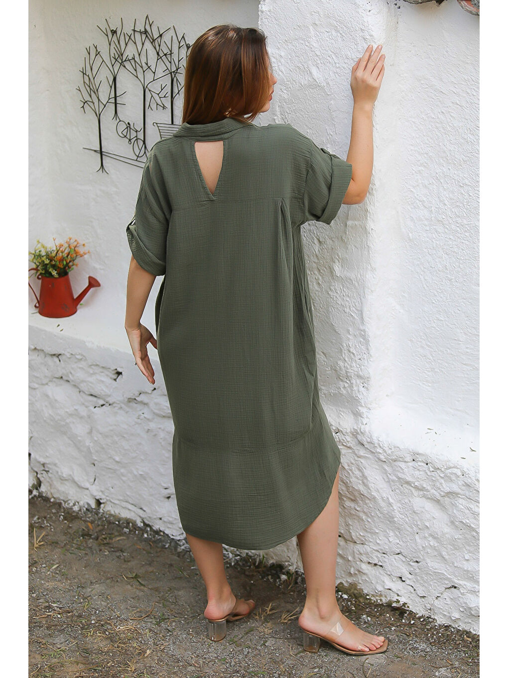 Organik Pamuk Koyu Haki Gömlek Yaka Düğmeli 3/4 Kol Düğmeli Cepli Dokuma Casual Müslin Elbise-1