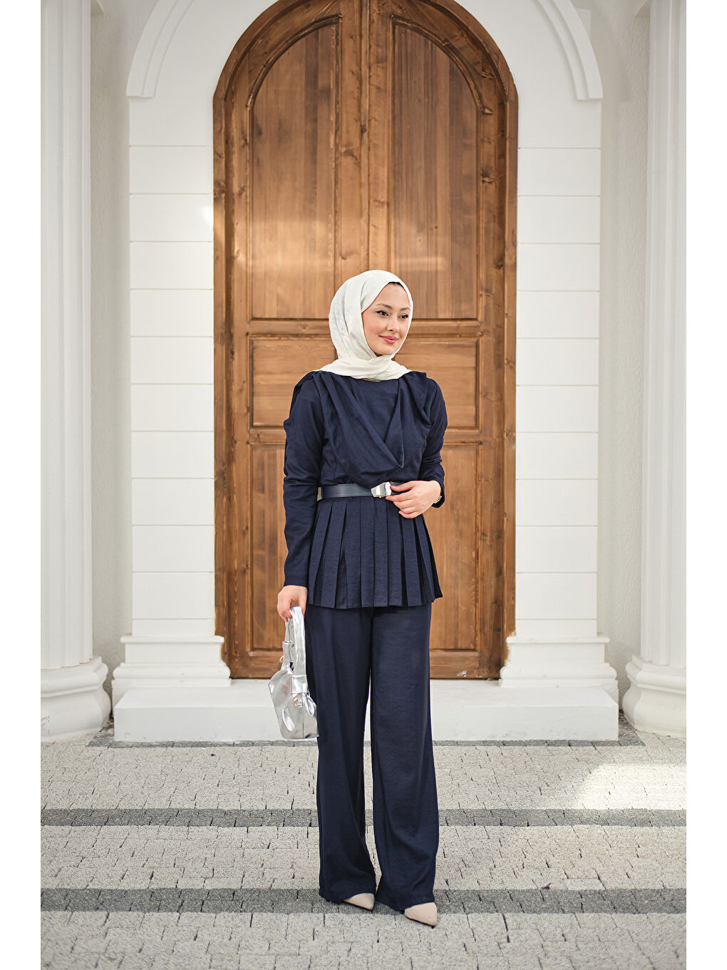 Kadın Omuz Atkılı Beli Pileli Kemerli Takım Lacivert-2