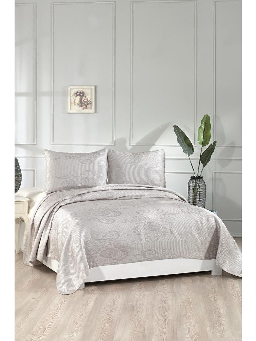 Lale Çift Kişilik Yatak Örtüsü Gri