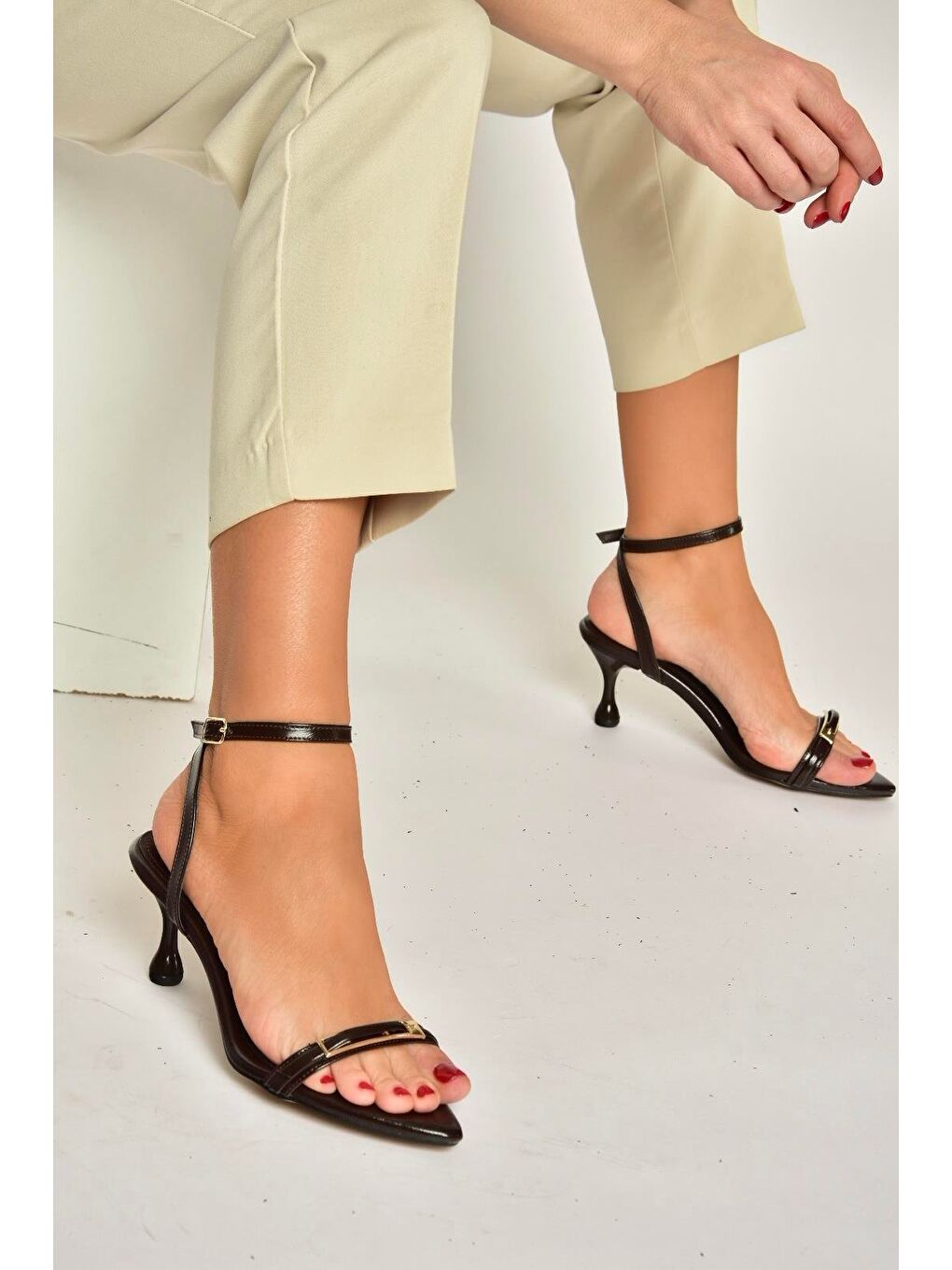 Kahverengi Kadın Topuklu Ayakkabı Y590460760-1