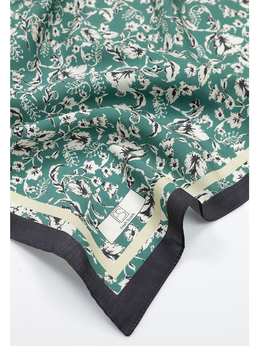 Estelle Desen Pamuk İpek Eşarp Yeşil-2