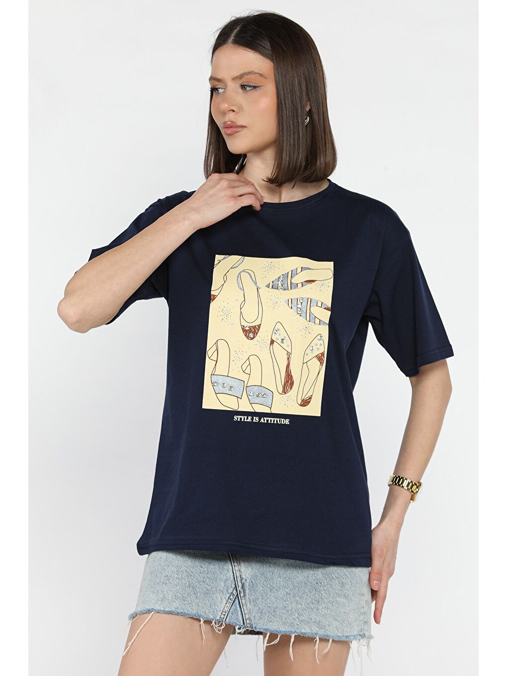 Lacivert Kadın Bisiklet Yaka Taş İşlemeli Baskılı Kadın Tişört-1