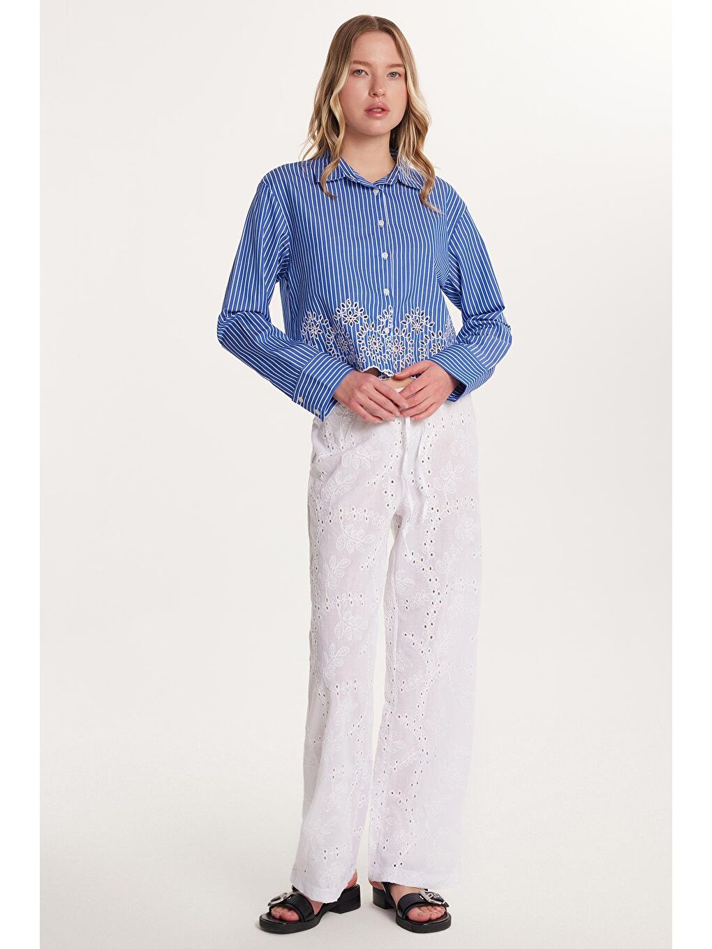 Kadın Regular Fit %100 Pamuk Beli Lastikli Bağlamalı Geniş Paça Beyaz Pantolon-3