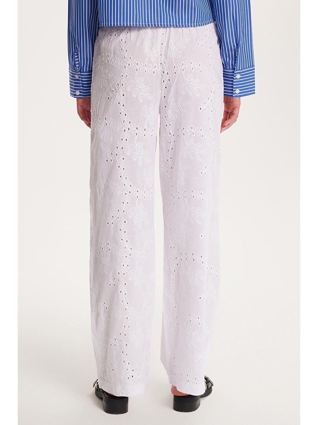 Kadın Regular Fit %100 Pamuk Beli Lastikli Bağlamalı Geniş Paça Beyaz Pantolon-4