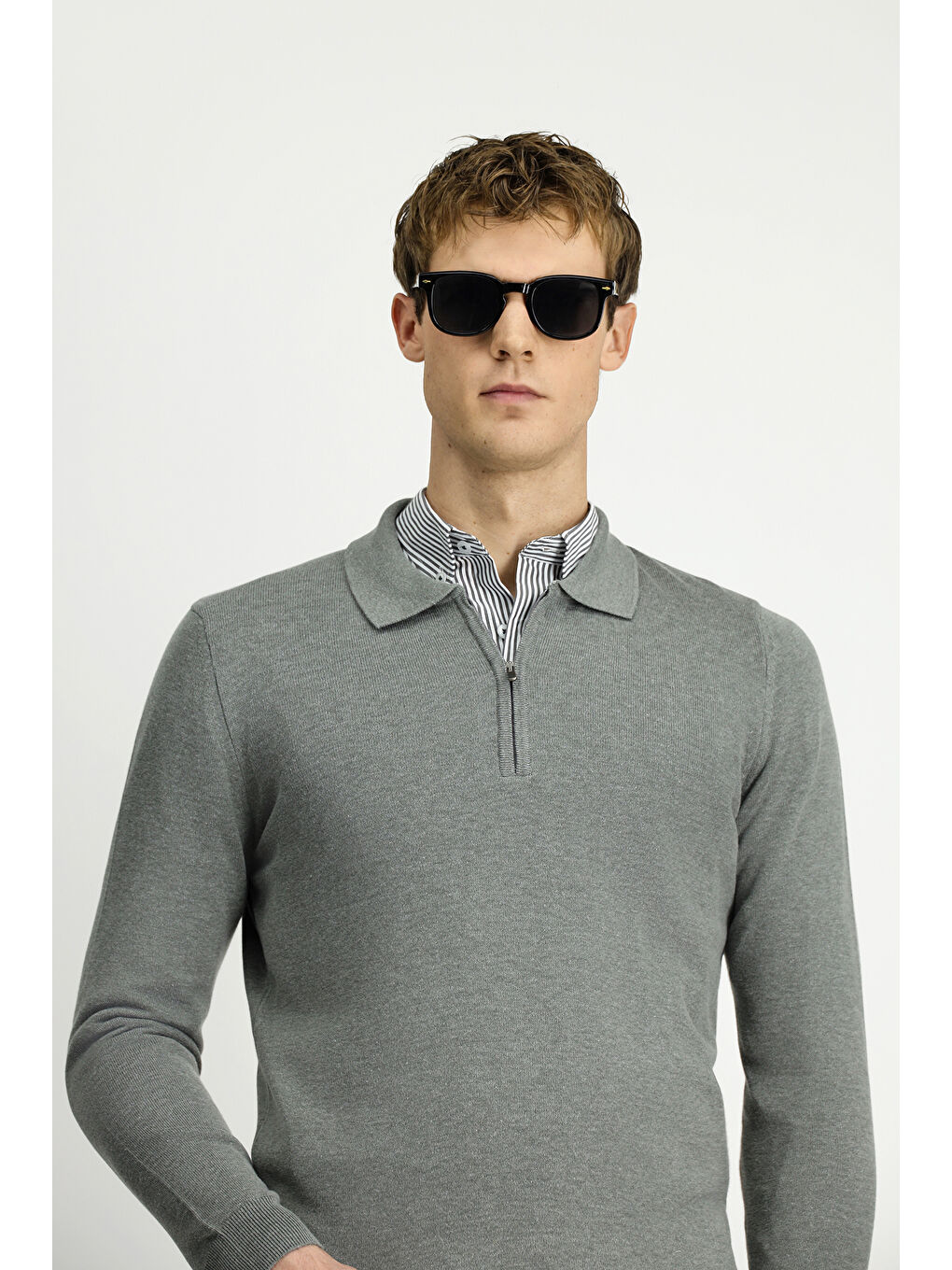 Gri Polo Yaka Regular Fit Fermuarlı Pamuklu Örme Triko Kazak-1