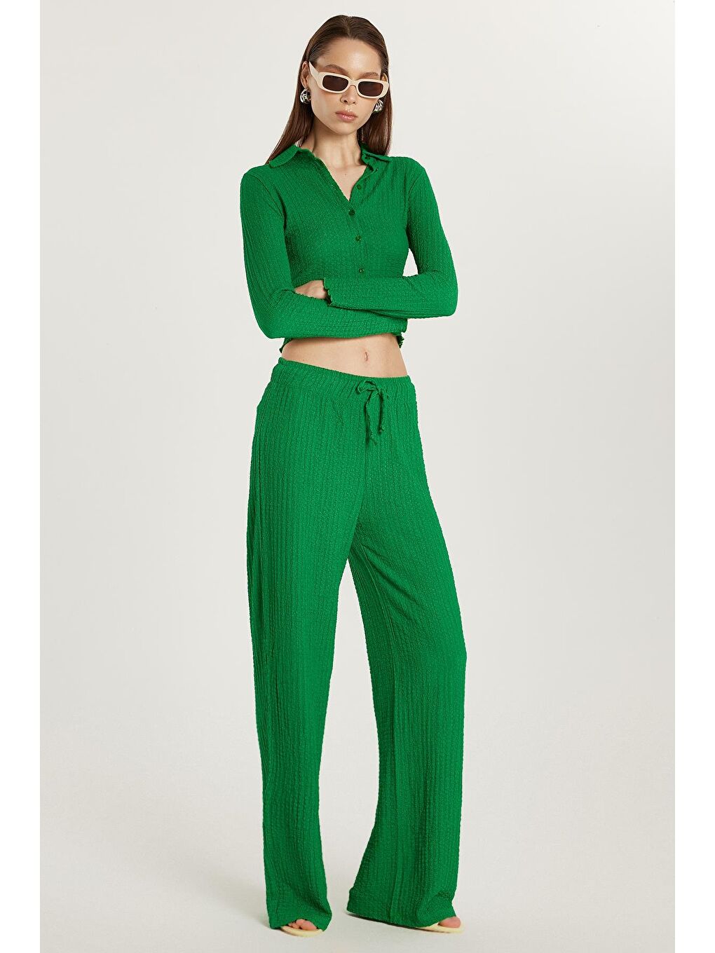 Kadın Slim Fit Dar Kesim Beli Lastikli Büzgülü İspanyol Paça Yeşil Pantolon-2