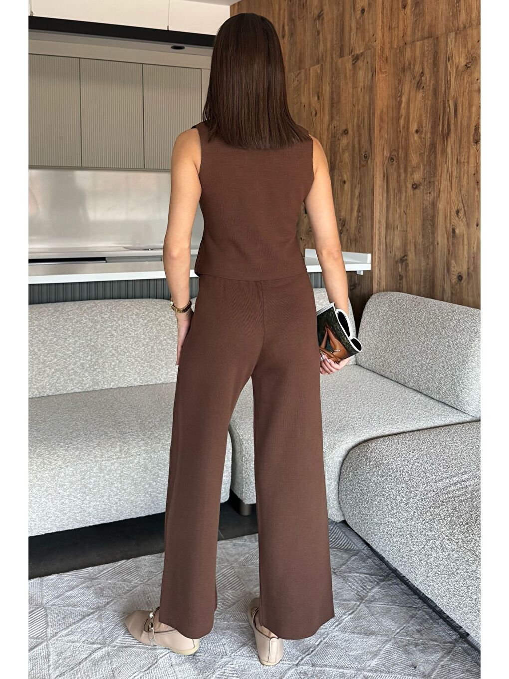 Kahverengi Gömlek Yaka Yelek Pantolon Triko İkili Takım-3