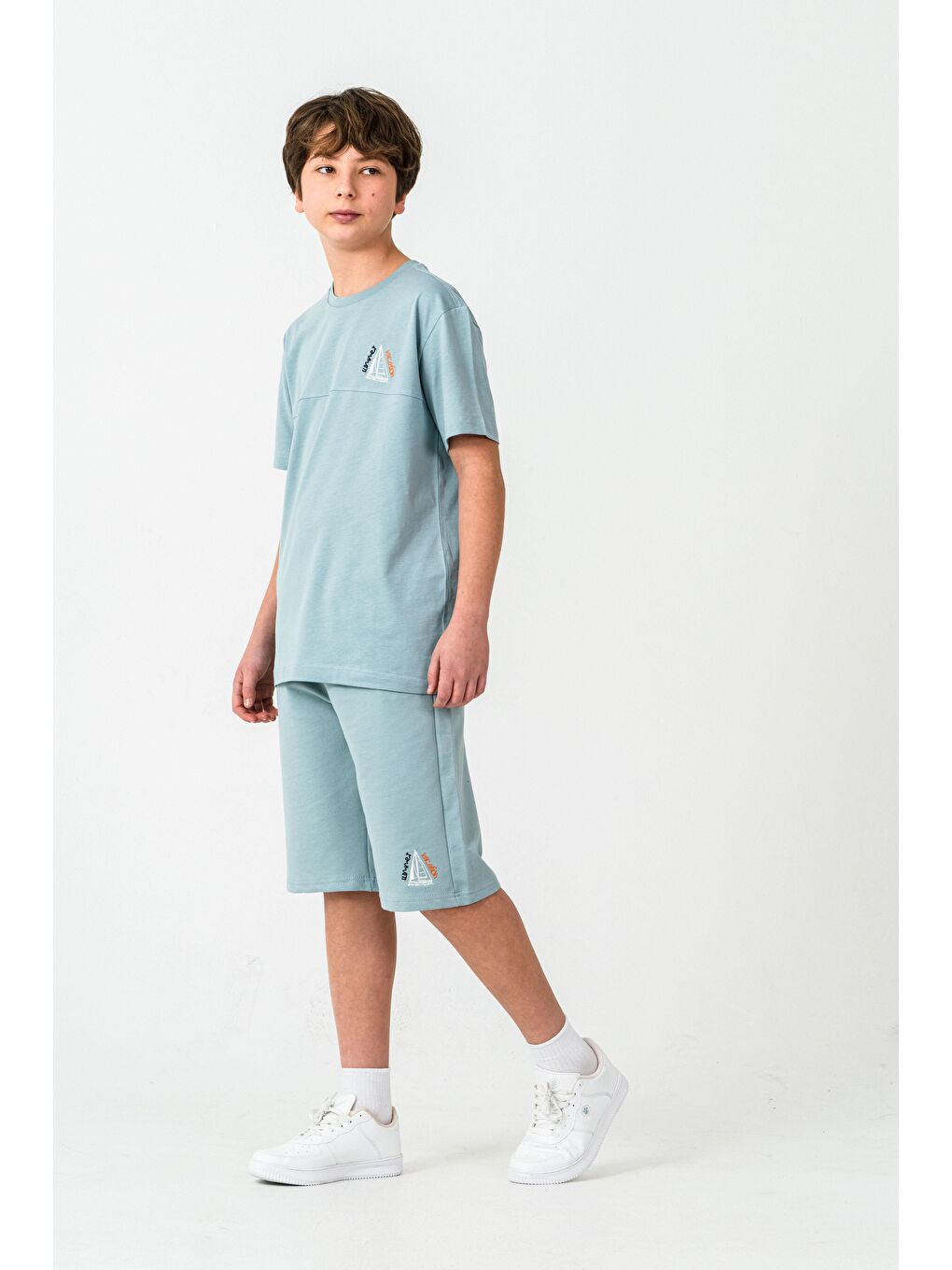 Petrol Üst Ön Nakışlı Arka Baskılı Alt Sol Bacak Nakışlı Erkek Çocuk Şort - Tişört Takımı-2