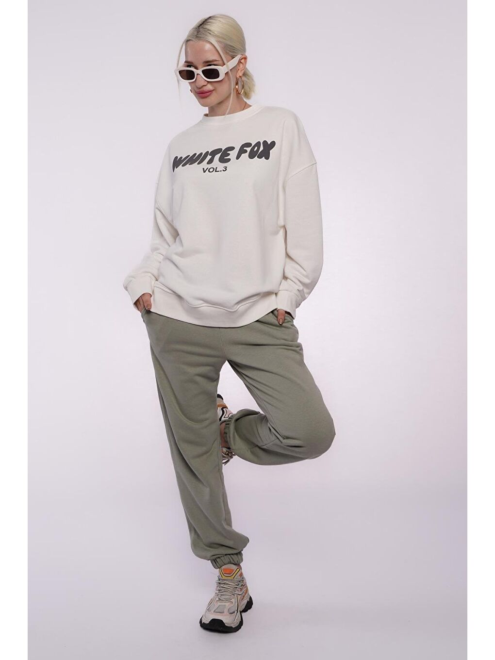 Ekru Bisiklet Yaka Baskılı Sweatshirt Mg1904-1