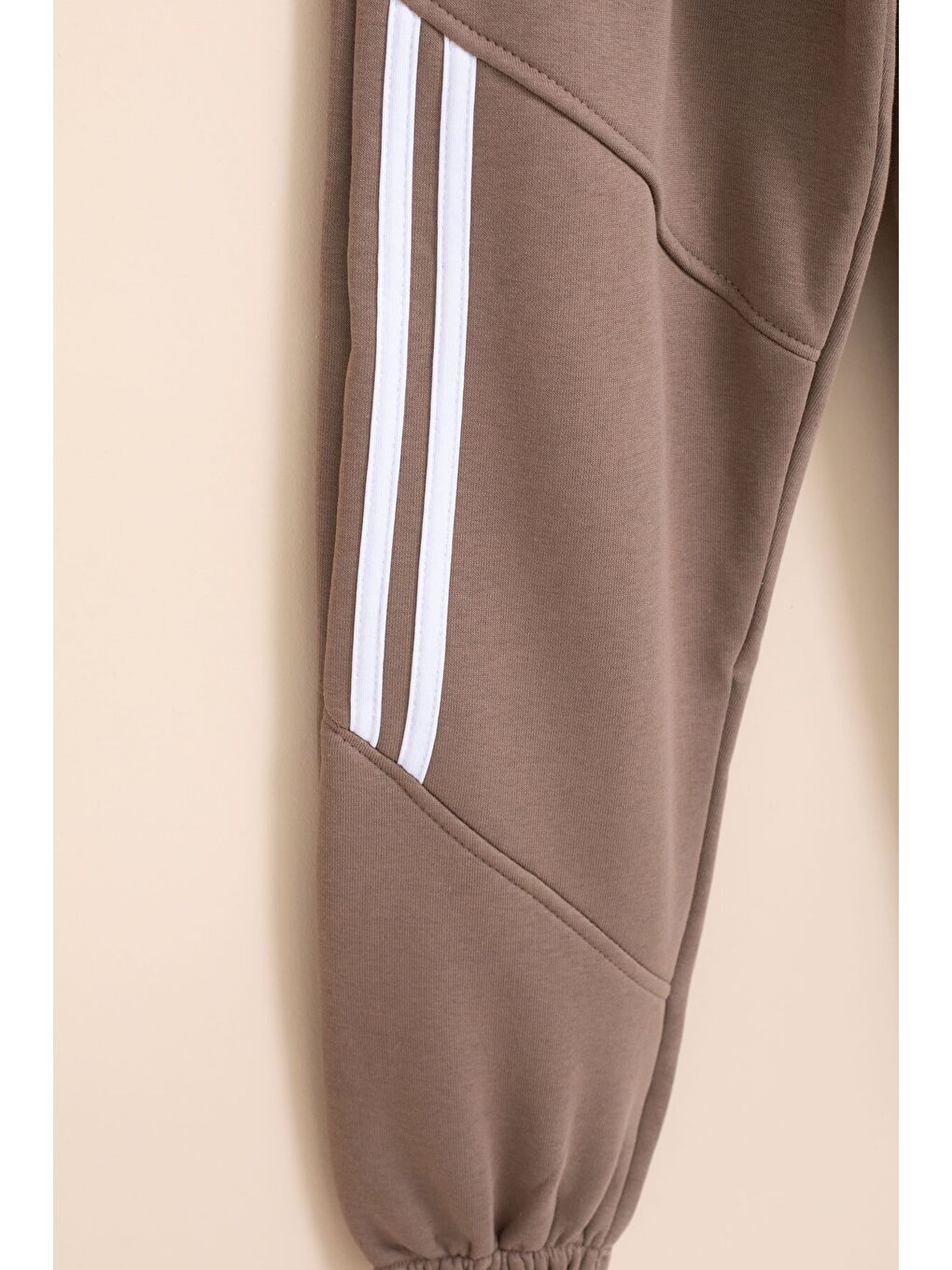 Kahverengi Kahve Şerit Detaylı Yazı Baskılı Beli Lastikli Erkek Çocuk Eşofman Altı 21455-2